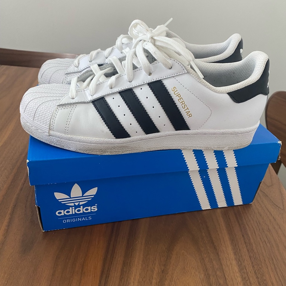 Adidas Superstar